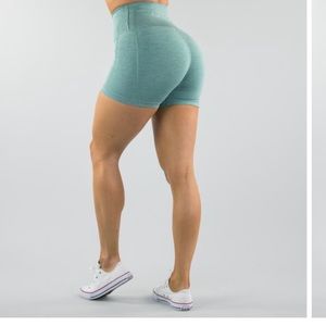 Alphalete Revival Shorts - Jade Green